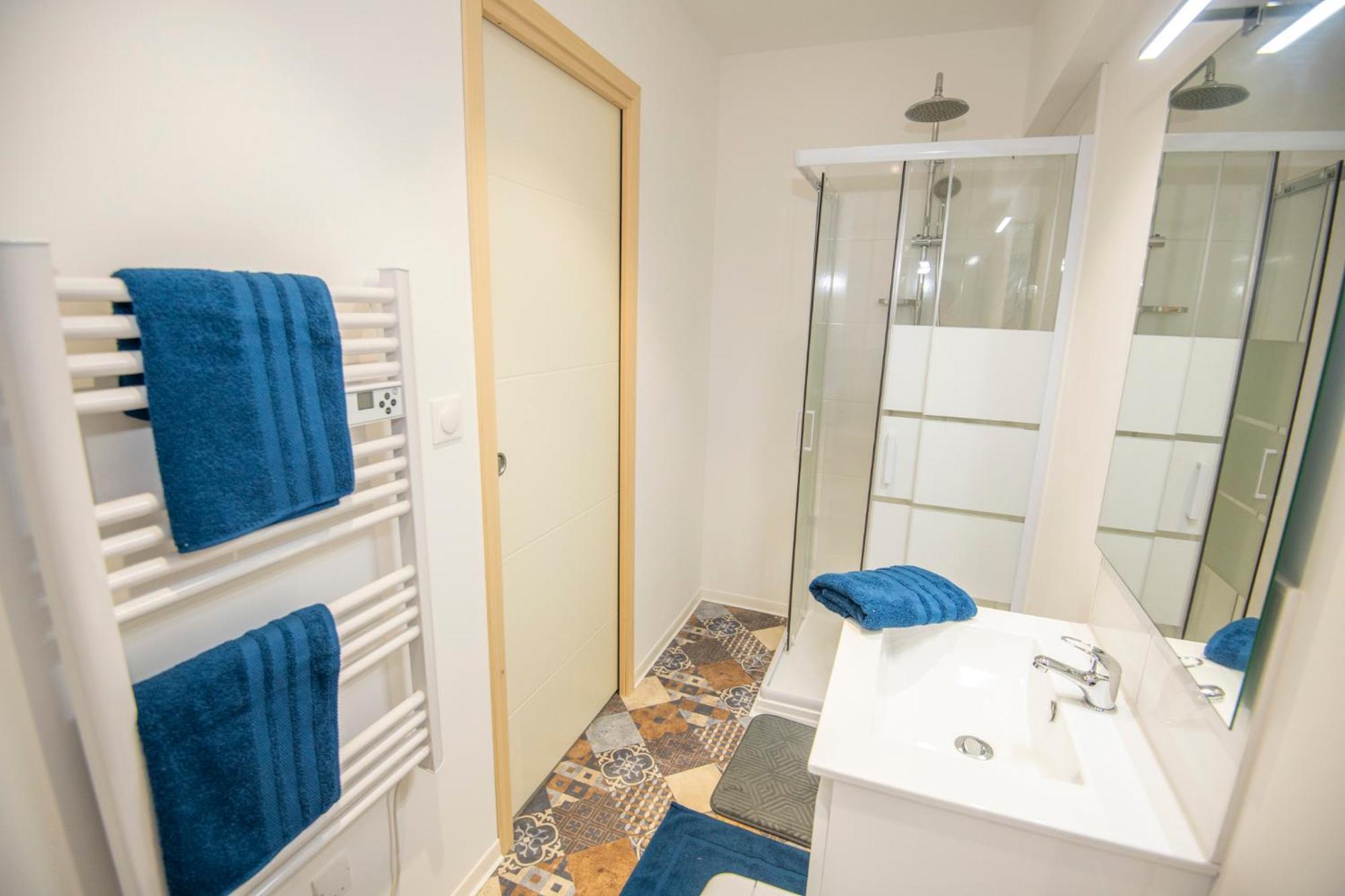Appartement Kasa Factory - Au Calme - Tv & Wifi à Saint-Quentin  Extérieur photo
